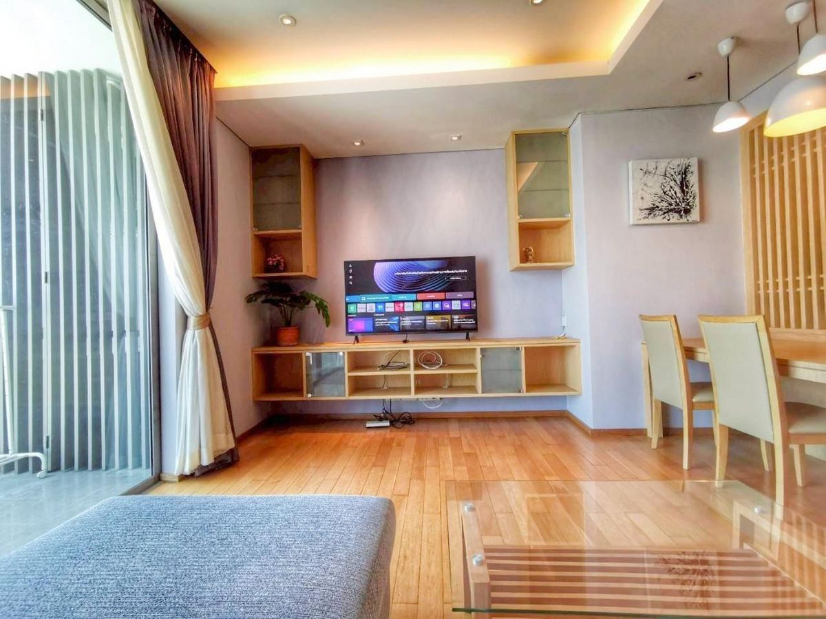 ขายคอนโดสุขุมวิท อโศก ทองหล่อ : ขาย คอนโด Aequa Residence สุขุมวิท 49 (Pet Friendly) ชั้น 17 ขนาด 60 ตร.ม. 1 ห้องนอน ใกล้ BTS ทองหล่อ