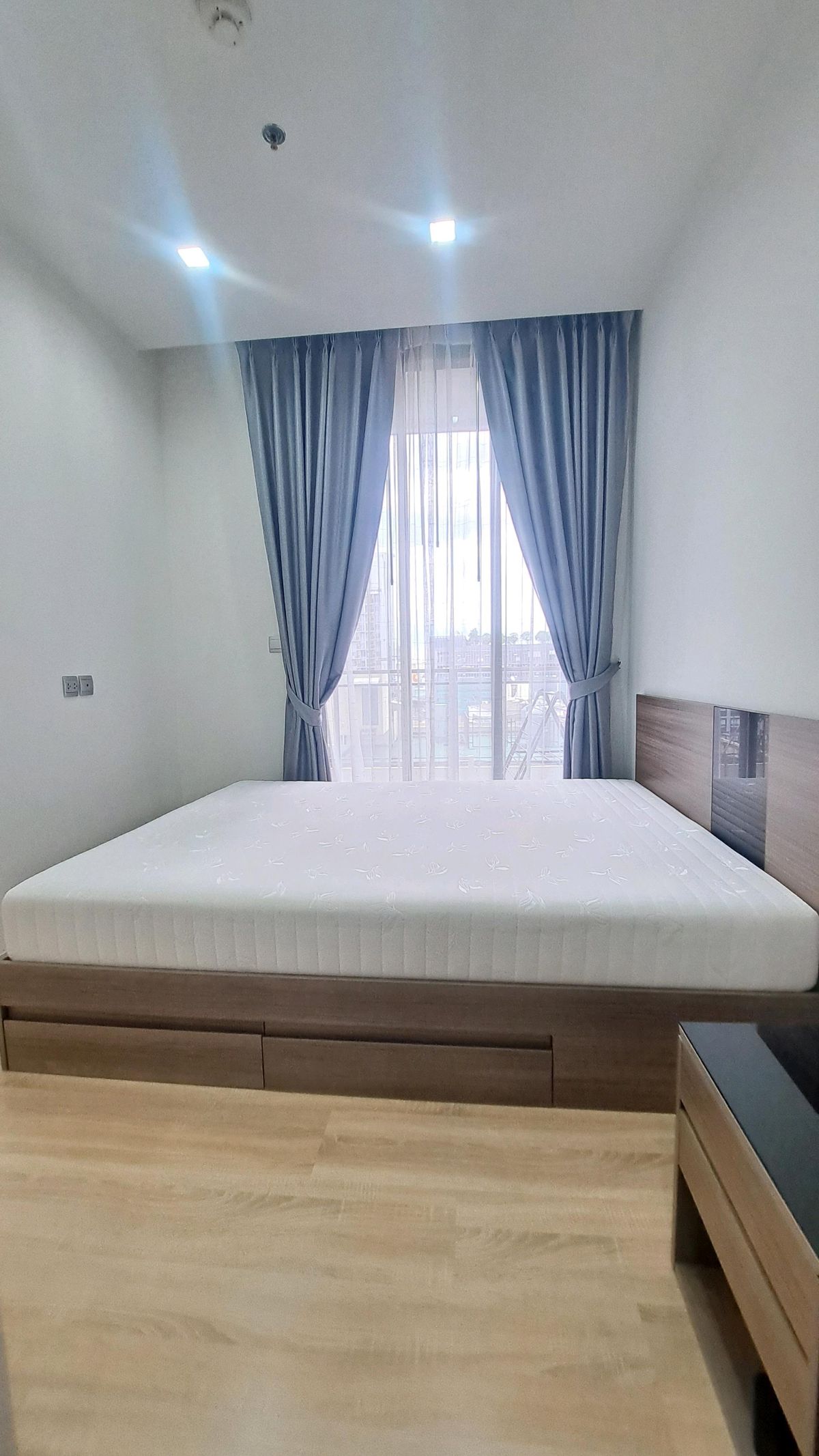 For RentCondoSapankwai,Jatujak : Rent 1 bedroom, garden, garden & swimming pool Near BTS, Saphan Khwai, ready to be cheap, only 1 9,0 0 0