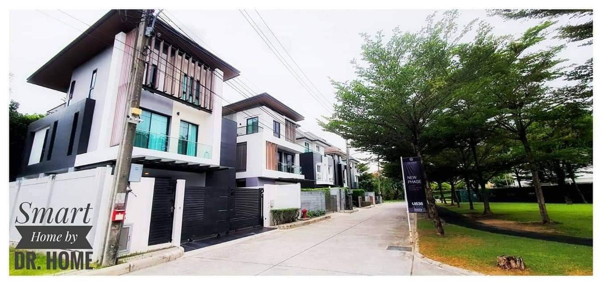 For RentHouseLadkrabang, Suwannaphum Airport : 3-storey detached house with beautiful decorative furniture for rent in Suan Luang-Prawet area, near Big G Food Place, Suan Luang, only 2.9 km.