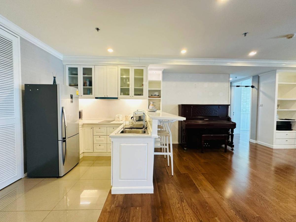 ขายคอนโดนานา : 🔥ขายด่วน🔥15 สุขุมวิท เรสซิเด็นซ์ เฟอร์นิเจอร์ครบพร้อมเข้าอยู่ ใกล้รถไฟฟ้า BTS นานา