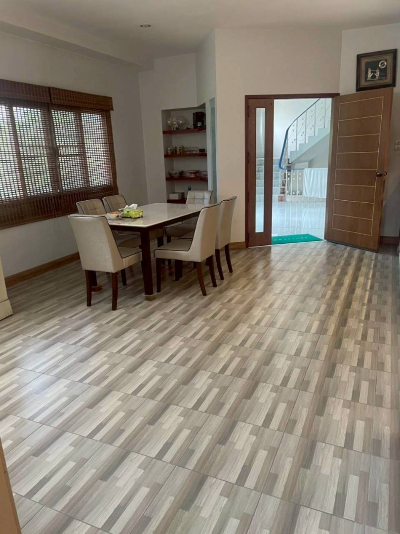 For SaleOfficeBuri Ram : 🔥Urgent Sale🔥 Office, good location, with parking space, suitable for business or residence in Buriram city.