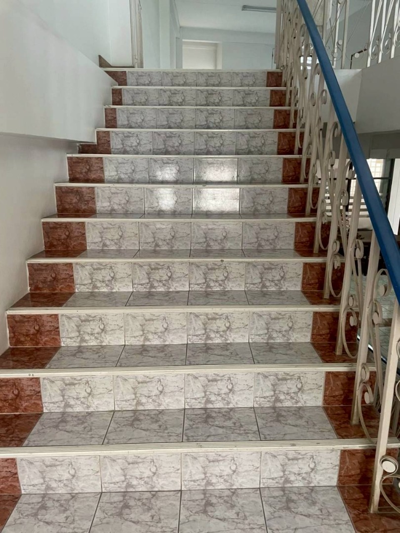 For SaleOfficeBuri Ram : 🔥Urgent Sale🔥 Office, good location, with parking space, suitable for business or residence in Buriram city.