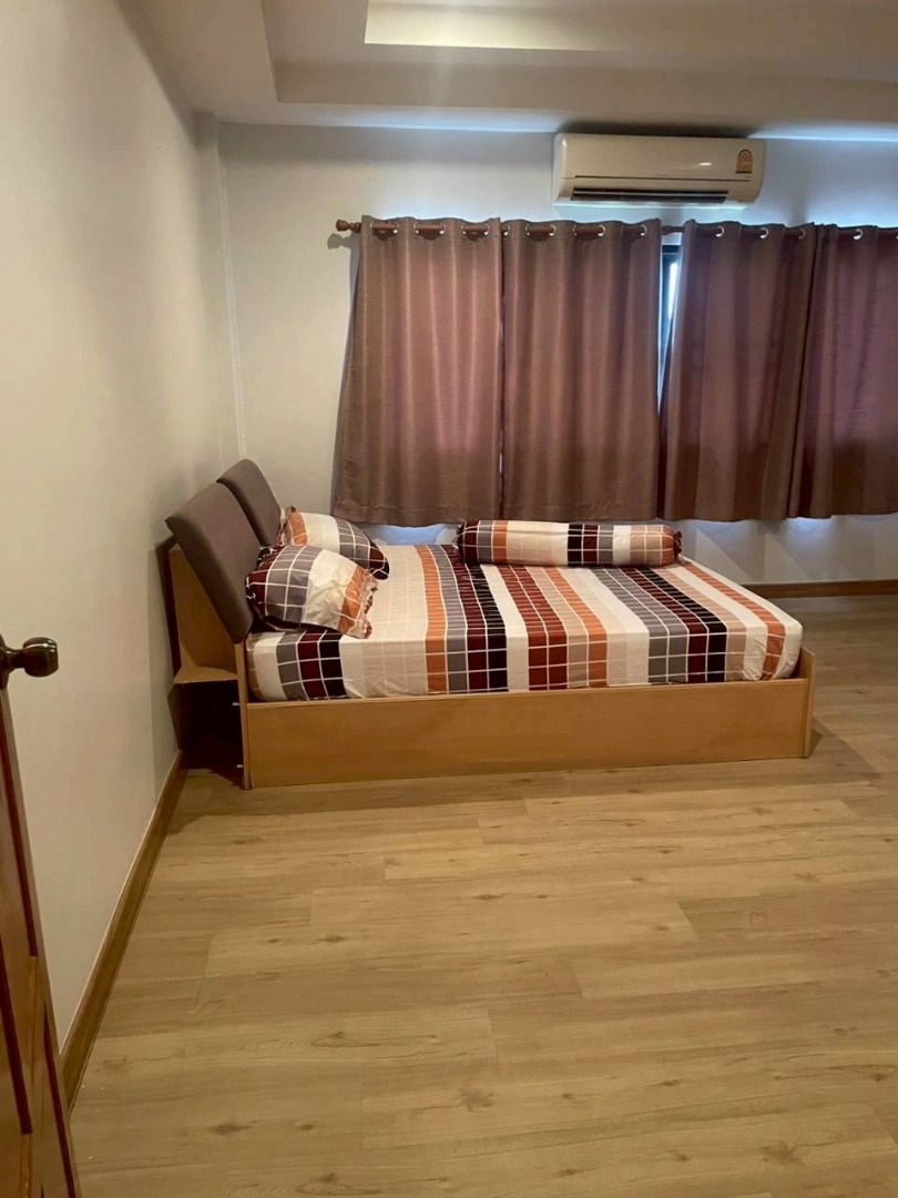 For SaleOfficeBuri Ram : 🔥Urgent Sale🔥 Office, good location, with parking space, suitable for business or residence in Buriram city.