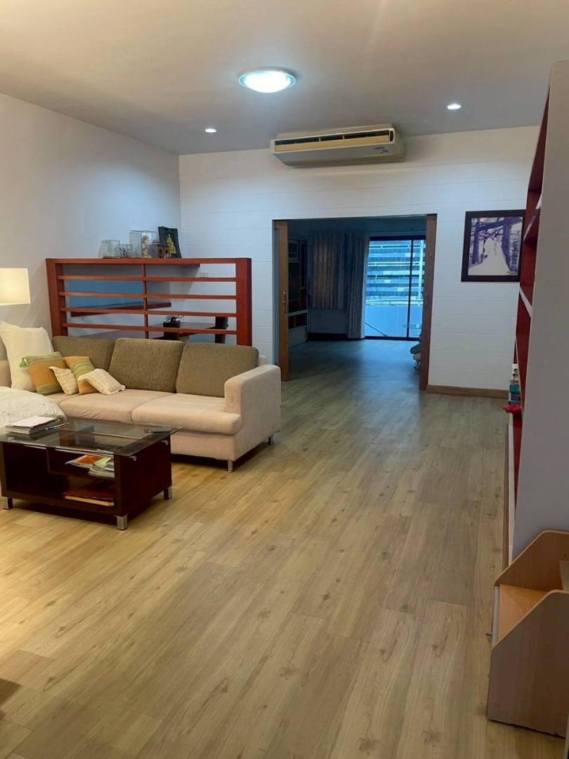 For SaleOfficeBuri Ram : 🔥Urgent Sale🔥 Office, good location, with parking space, suitable for business or residence in Buriram city.