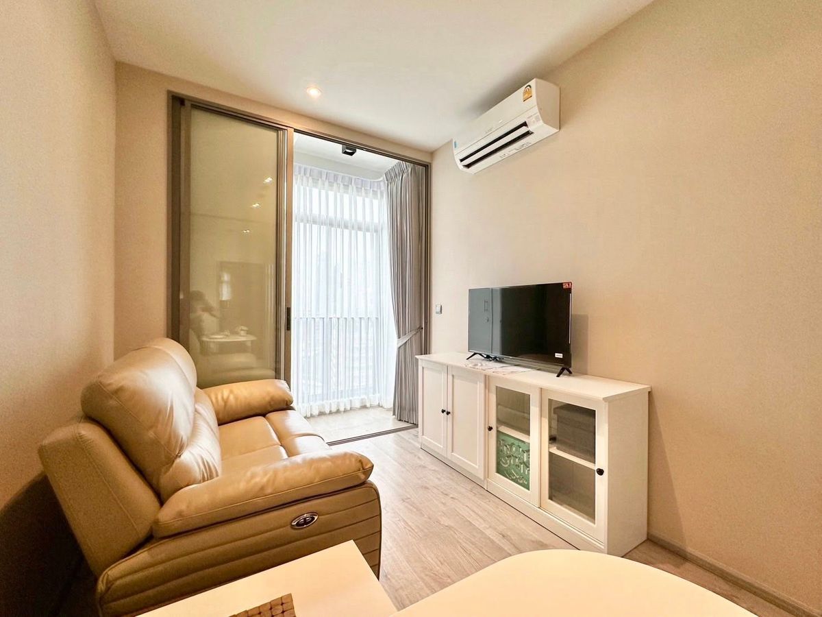 For RentCondoSukhumvit, Asoke, Thonglor : Rhythm Ekkamai Estate 1 Bedroom for rent 27,000 Baht | Contact 085-546-9559