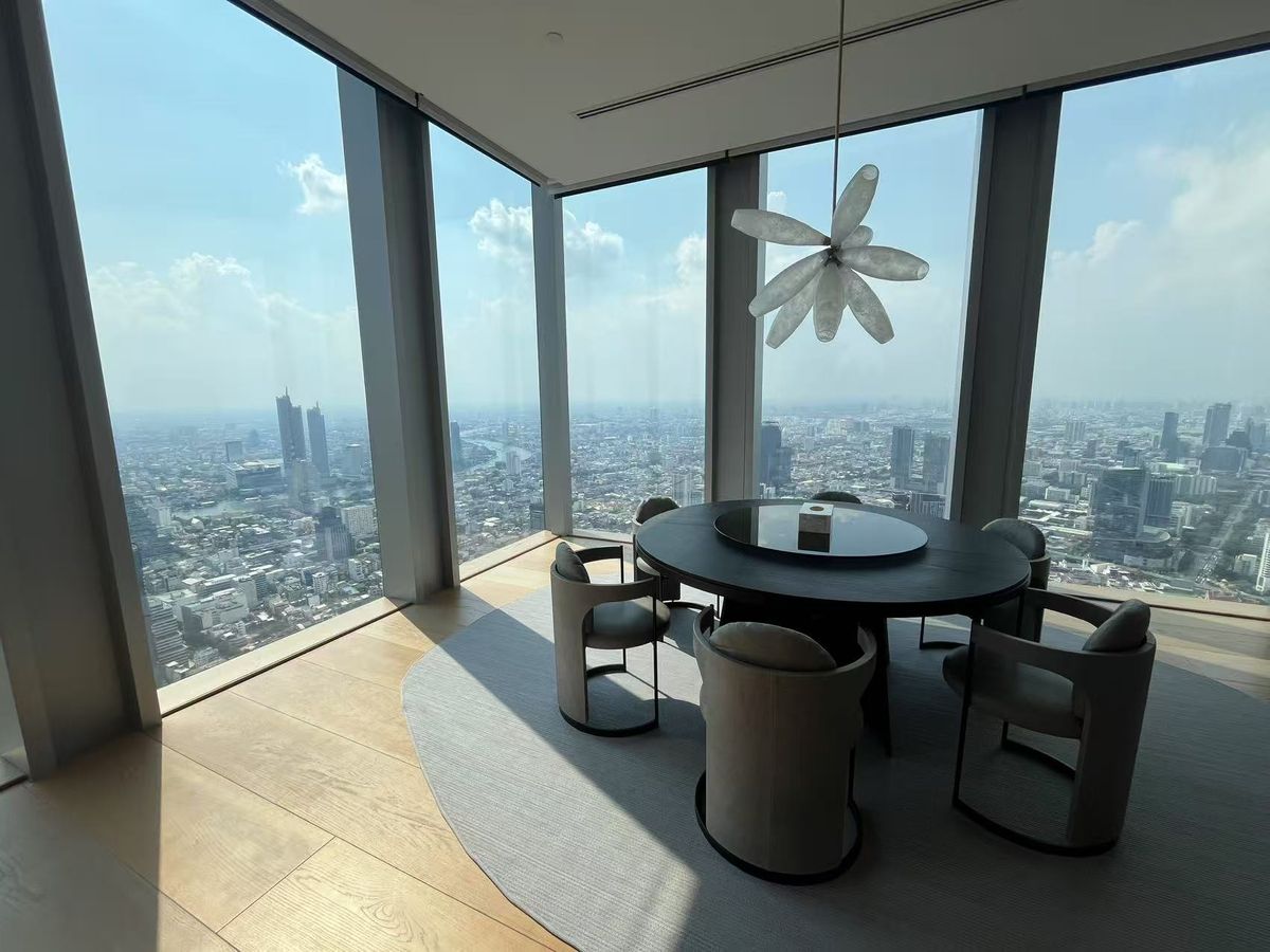 For RentCondoSathorn, Narathiwat : Ritz Carlton Mahanakorn residences for rent Penthouse 4bedrooms 6bathrooms 1.8mb. | Contact 085-546-9559