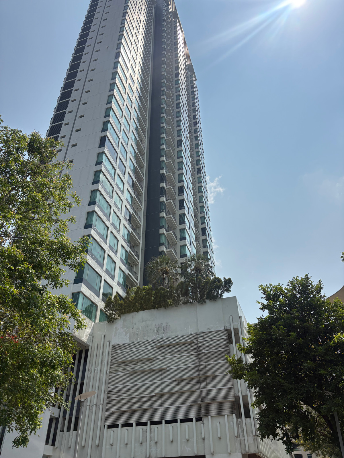 ขายคอนโดเกษตรศาสตร์ รัชโยธิน : ⚡️ถูกสุดในตึก⚡️Wind ratchayothind 1B1B 40 Sqm ติด Bts รัชโยธิน ติดเมเจอร์รัชโยธิน ทำเลดีราคาจึ้งใจ 3.0 Mb สนใจติดต่อพัตเตอร์ 0928895628