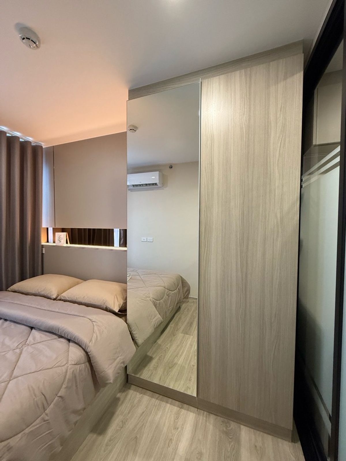 For RentCondoSamut Prakan,Samrong : For rent 🔥 Origin Plug & Play Srinakarin 🔥 Fully furnished and equipped, near MRT Sri Dan