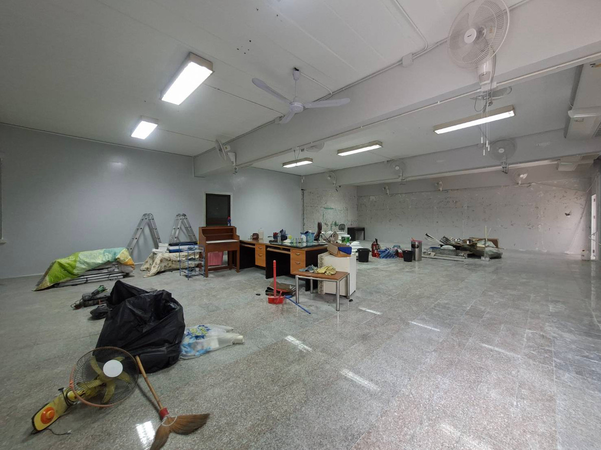 For RentShop HouseLadkrabang, Suwannaphum Airport : 1 storey commercial building for rent on Lat Krabang Road Near Suvarnabhumi (N.1687)