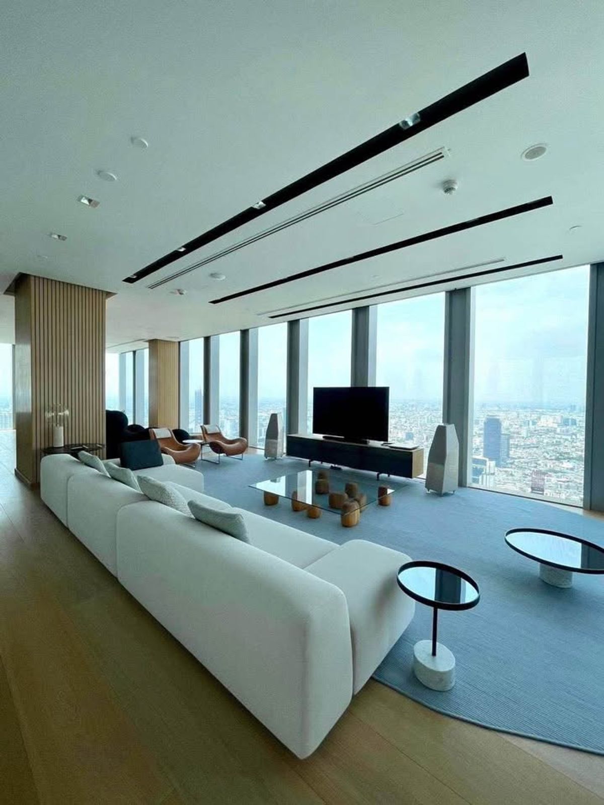 ให้เช่าคอนโดสาทร นราธิวาส : ให้เช่าคอนโด Ritz Carlton Mahanakorn Residence ห้อง Penthouse 4ห้องนอน 6ห้องน้ำ 1.8ลบ. | ติดต่อ 085-546-9559