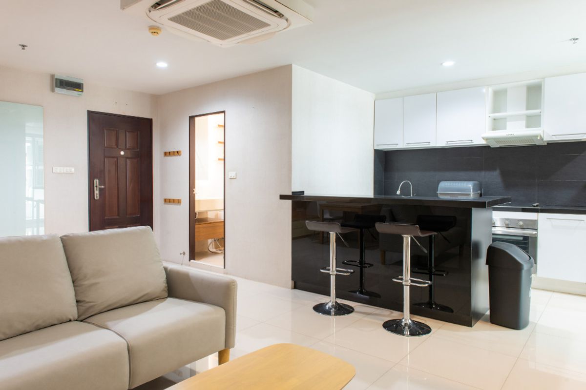 ให้เช่าคอนโดสุขุมวิท อโศก ทองหล่อ : ให้เช่า คอนโด | คุ้มสุดในโครงการ “Sukhumvit Living Town” 61 ตร.ม. ใกล้ MRT เพชรบุรี