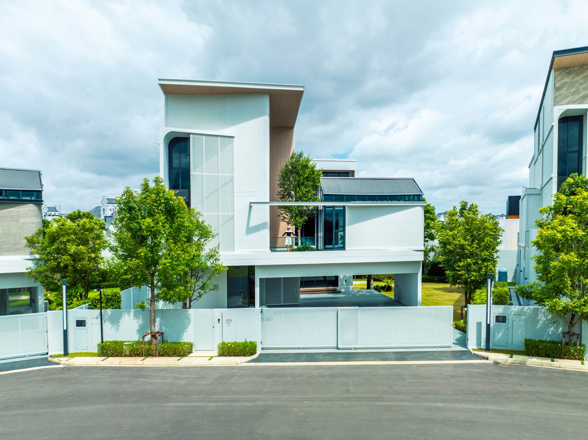 For SaleHouseLadkrabang, Suwannaphum Airport : ‼ ️ 1 promotion only 081-8119186