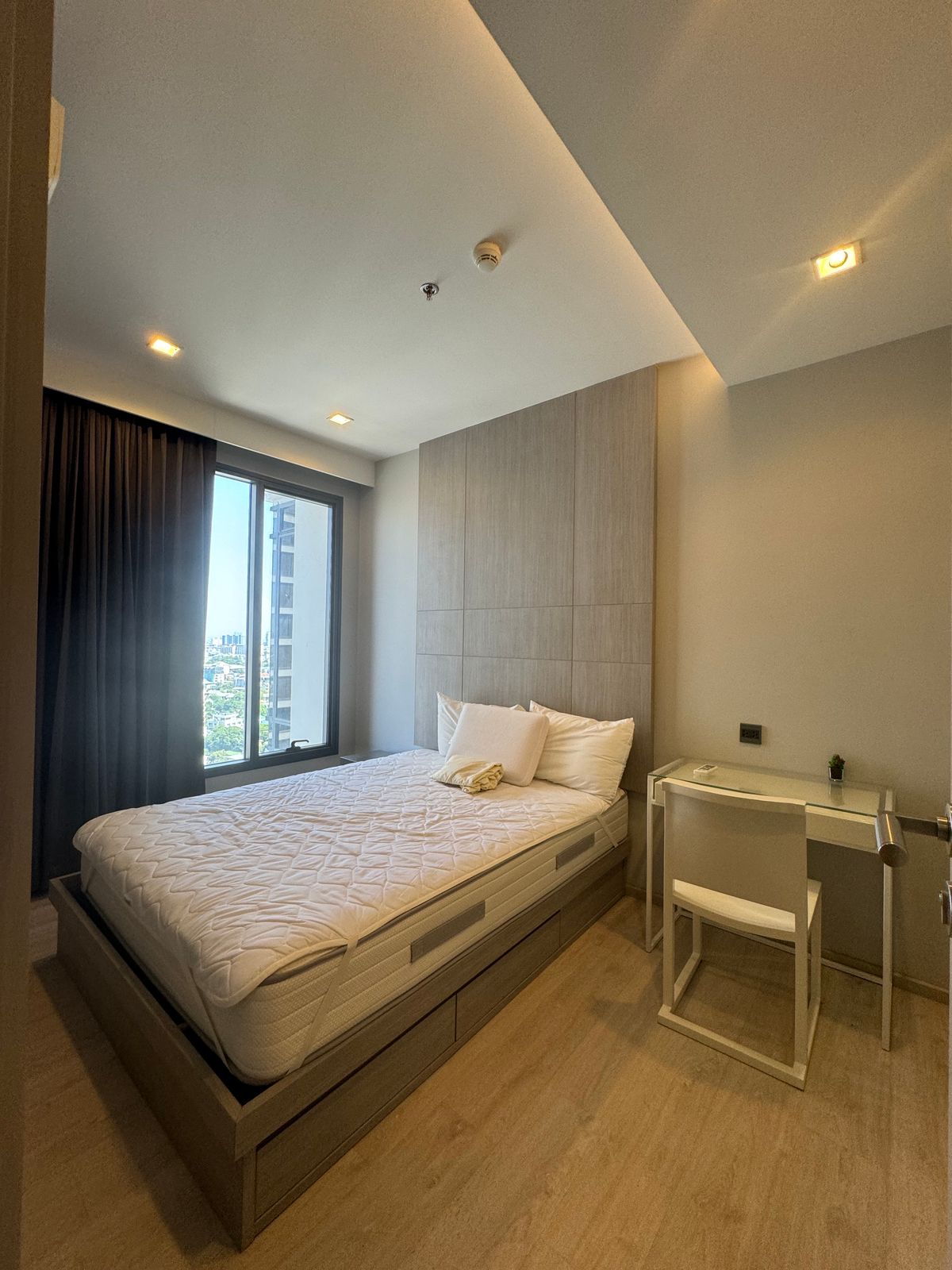 ขายคอนโดสุขุมวิท อโศก ทองหล่อ : M Thonglor ✅ ขาย 4.69 ลบ. 🐾 เลี้ยงสัตว์เปิดเผย 🧳 พร้อมเข้าอยู่ 🏙️ ชั้นสูง 1 ห้องนอน 33.24 ตร.ม. Rental Yield 5% ต่อปี  🤝 ยินดีรับ Co-Agent