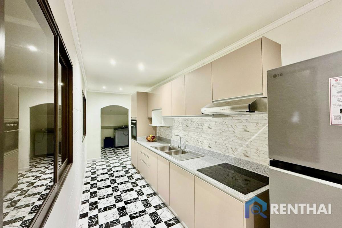 ขายบ้านพัทยา บางแสน ชลบุรี สัตหีบ : สำหรับ ขาย บ้าน 4 ห้องนอน ที่ หนองปรือ