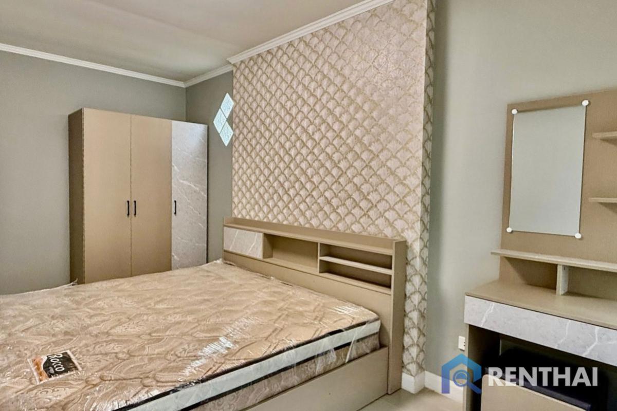 ขายบ้านพัทยา บางแสน ชลบุรี สัตหีบ : สำหรับ ขาย บ้าน 4 ห้องนอน ที่ หนองปรือ