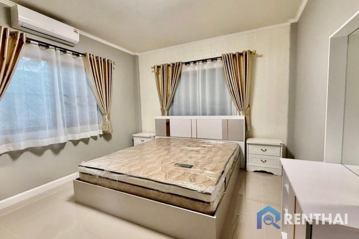 ขายบ้านพัทยา บางแสน ชลบุรี สัตหีบ : สำหรับ ขาย บ้าน 4 ห้องนอน ที่ หนองปรือ