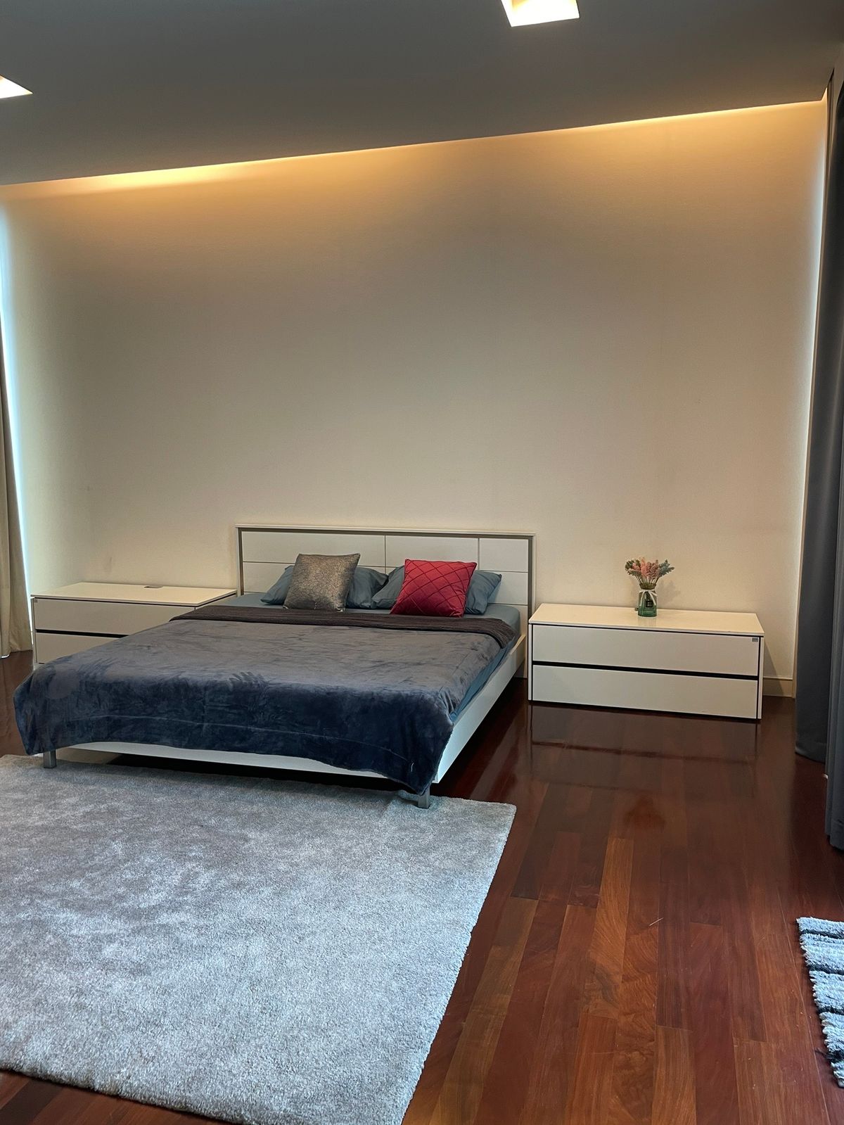 ขายทาวน์โฮมลาดพร้าว เซ็นทรัลลาดพร้าว : 🏡✨ ขายทาวน์โฮม 3 ชั้นหรู หลังมุมติดสวน @ The Landmark Residence ลาดพร้าว ตกแต่งพรีเมียม พร้อมเฟอร์ครบ หิ้วกระเป๋าเข้าอยู่ได้เลย เพียง 23.5 ล้าน