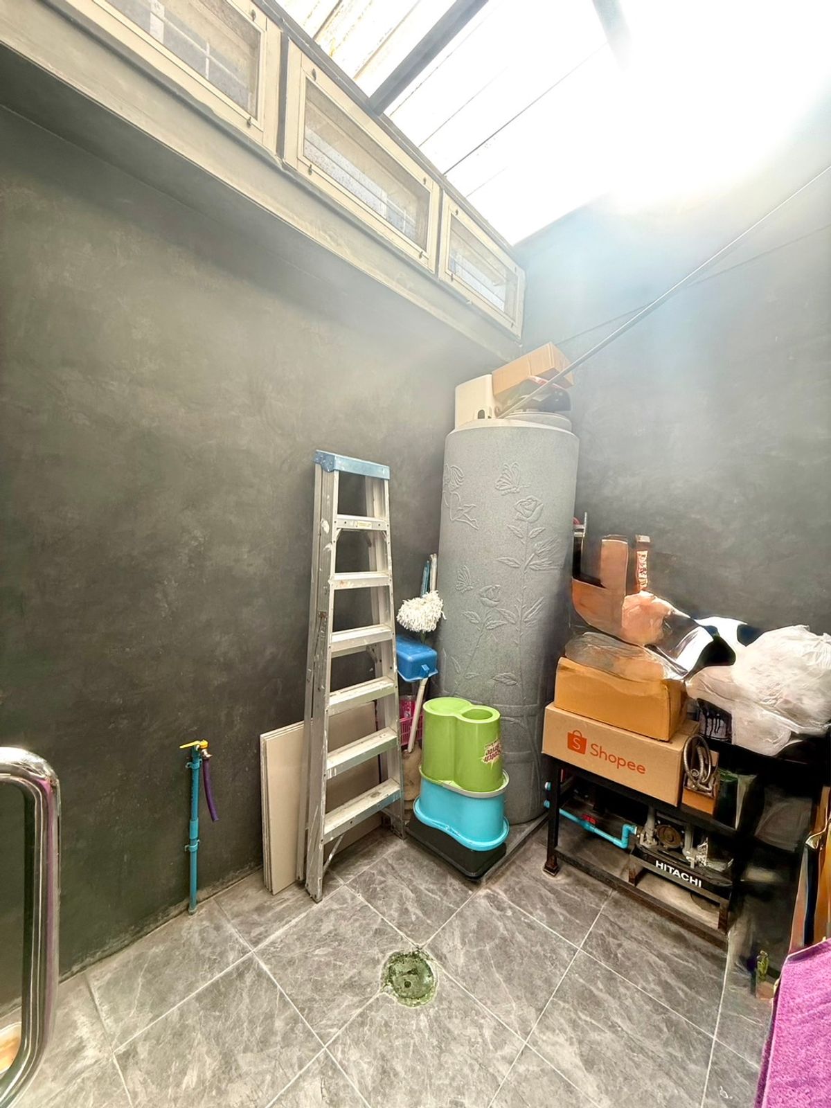 ขายทาวน์โฮมลาดกระบัง สุวรรณภูมิ : ขายทาวน์โฮม 2 ชั้น 4นอน 3 น้ำ 2 ที่จอดรถ พร้อมอยู่ ใกล้เมกะบางนา ไปสนามบินสุวรรณภูมิง่าย เข้าเมืองสะดวก