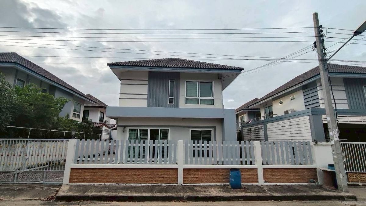 ให้เช่าบ้านพระราม 2 บางขุนเทียน : 🏡 ให้เช่าบ้านเดี่ยว หมู่บ้านสินทวี เทียนทะเล 2
ซอยเทียนทะเล 20 ทำเลดี เดินทางสะดวก เงียบสงบ น่าอยู่
