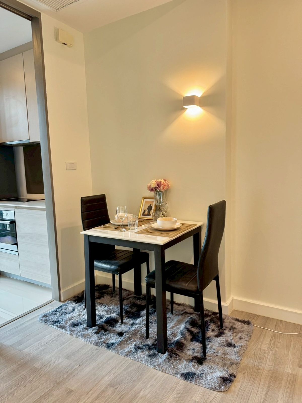 For SaleCondoWongwianyai, Charoennakor : Condo for sale, The Room BTS, Wongwian Yai, size 43.65 square meters, 17th floor (1 bedroom, 1 bathroom), Bang Lam Phu Lang Subdistrict, Khlong San District, Bangkok