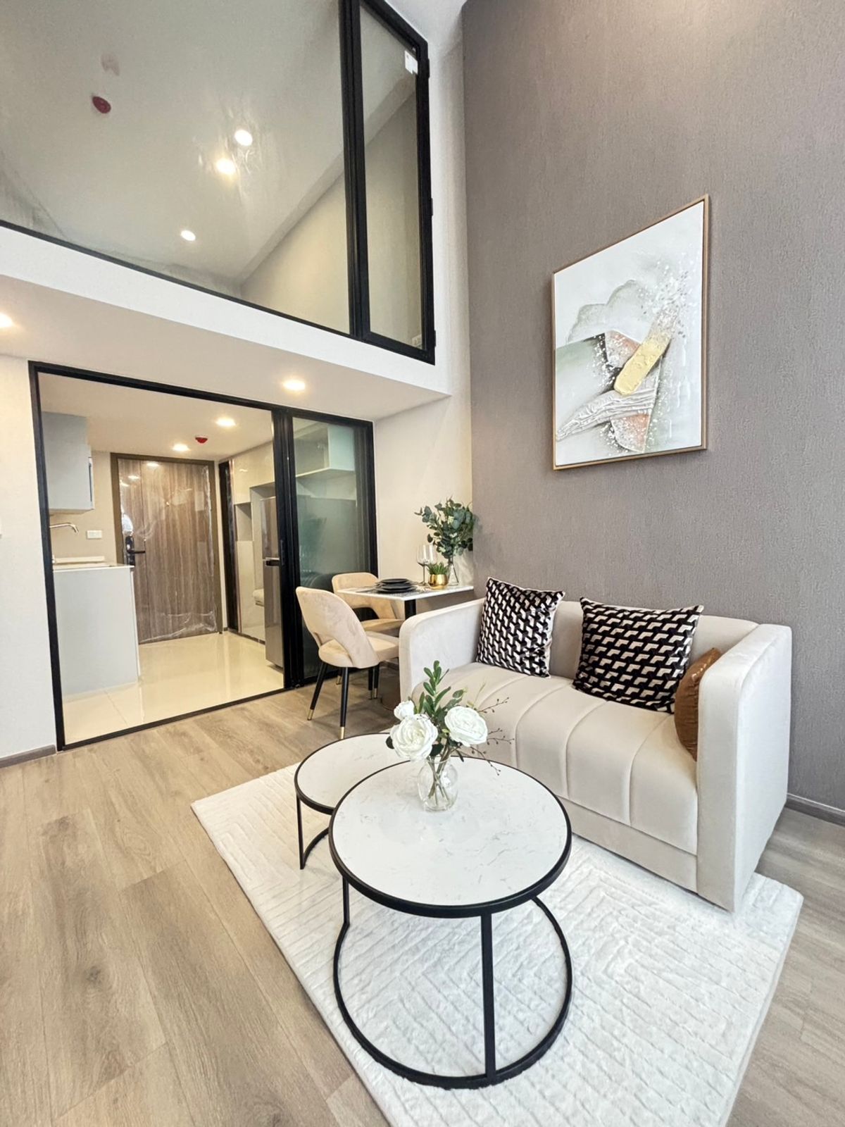 For SaleCondoOnnut, Udomsuk : ✨ Duplex Luxury Living @ KnightsBridge Space Rama 4 | Rare Unit for Sale!