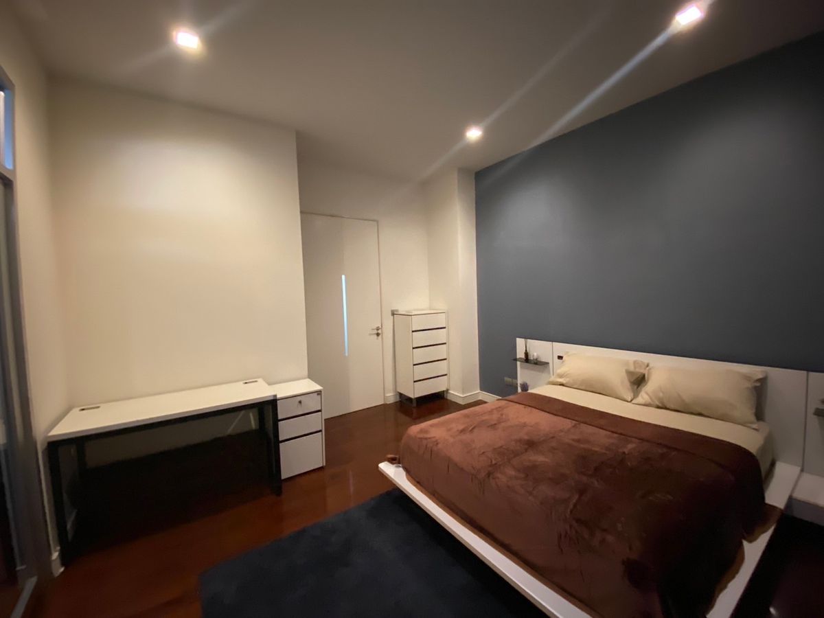 ขายทาวน์โฮมลาดพร้าว เซ็นทรัลลาดพร้าว : 🏡✨ ขายทาวน์โฮม 3 ชั้นหรู หลังมุมติดสวน @ The Landmark Residence ลาดพร้าว ตกแต่งพรีเมียม พร้อมเฟอร์ครบ หิ้วกระเป๋าเข้าอยู่ได้เลย เพียง 23.5 ล้าน