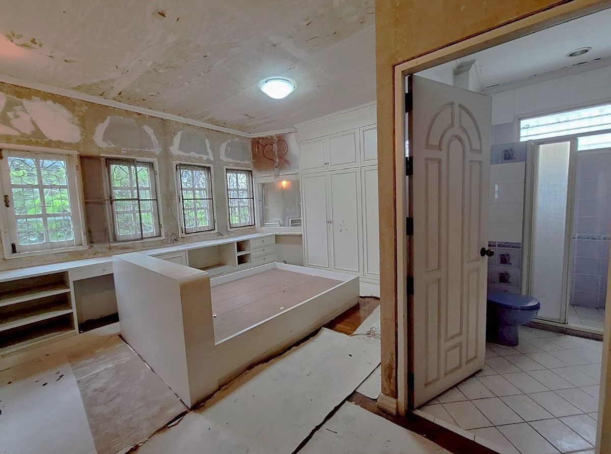 For RentHouseKhlongtoei, Kluaynamthai : House for Rent – Solid Structure Ideal for restaurant, café, spa, or clinic ** NO CO-AGENT **