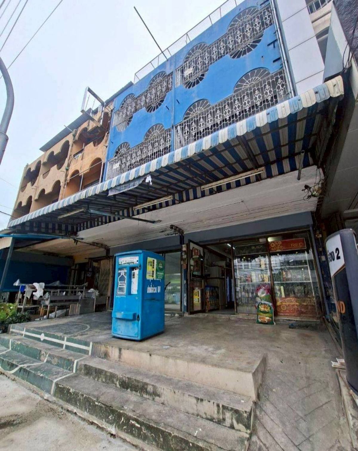 For RentShop HouseLadkrabang, Suwannaphum Airport : Rent 2 booths on the Chalermprakiet Road. Near Seacon Square Srinakarin (N.1858)