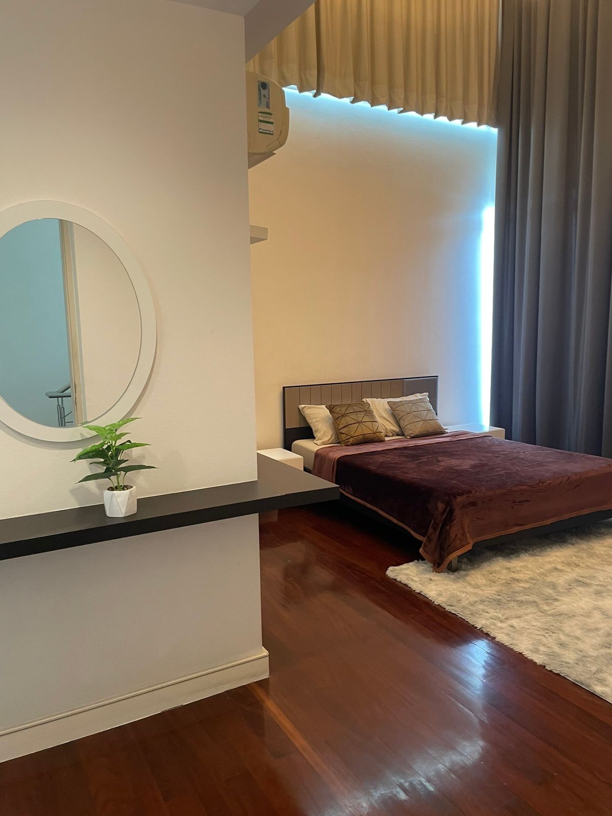 ขายทาวน์โฮมลาดพร้าว เซ็นทรัลลาดพร้าว : 🏡✨ ขายทาวน์โฮม 3 ชั้นหรู หลังมุมติดสวน @ The Landmark Residence ลาดพร้าว ตกแต่งพรีเมียม พร้อมเฟอร์ครบ หิ้วกระเป๋าเข้าอยู่ได้เลย เพียง 23.5 ล้าน