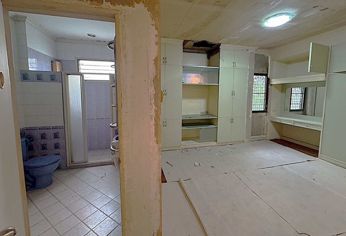 For RentHouseKhlongtoei, Kluaynamthai : House for Rent – Solid Structure Ideal for restaurant, café, spa, or clinic ** NO CO-AGENT **