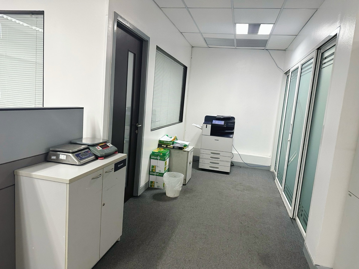 ให้เช่าสำนักงานสาทร นราธิวาส : ออฟฟิศให้เช่า ถนนเจริญกรุง บางคอแหลม พระราม 3 ใกล้ terminal Asia tique เดินทางสะดวก