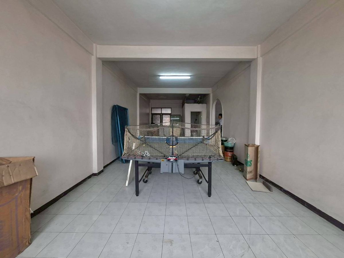 For RentShop HouseLadkrabang, Suwannaphum Airport : Rent 2 booths on the Chalermprakiet Road. Near Seacon Square Srinakarin (N.1858)