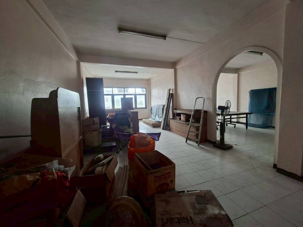 For RentShop HouseLadkrabang, Suwannaphum Airport : Rent 2 booths on the Chalermprakiet Road. Near Seacon Square Srinakarin (N.1858)