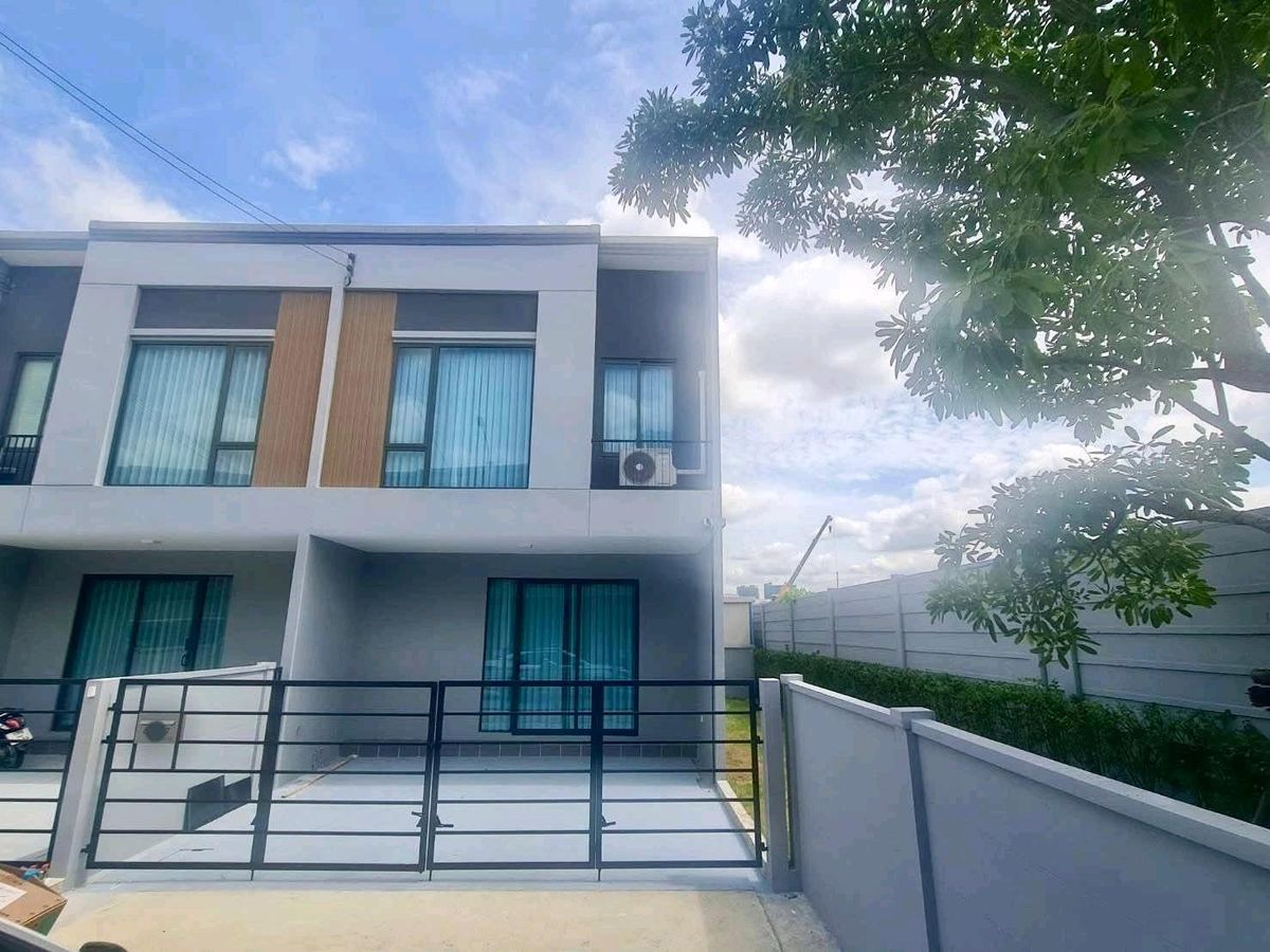ให้เช่าทาวน์โฮมบางนา แบริ่ง ลาซาล : บ้านใหม ่ให้เช่า Pleno sukhumvit-bangna 2 หลังริม