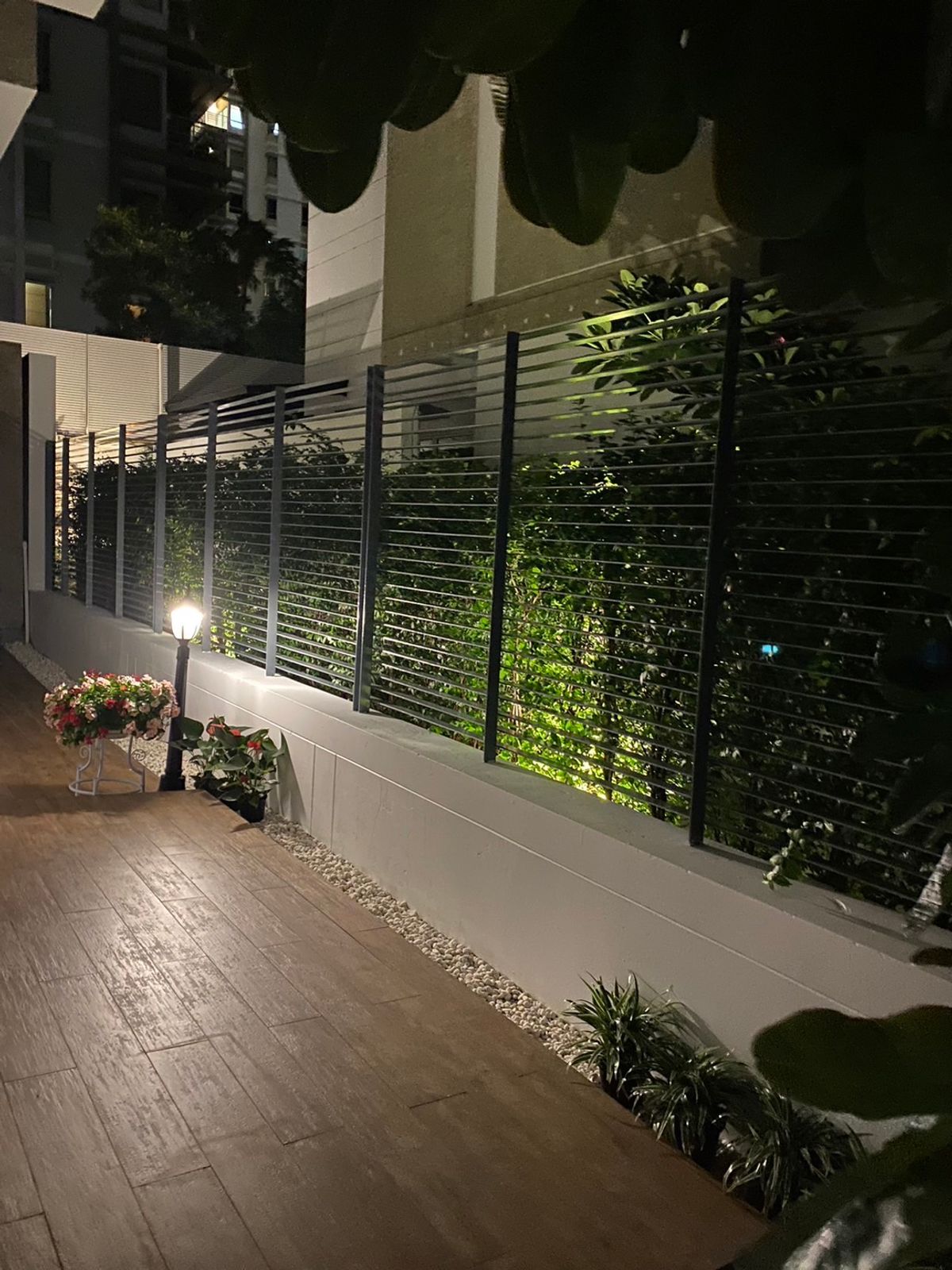 ขายทาวน์โฮมลาดพร้าว เซ็นทรัลลาดพร้าว : 🏡✨ ขายทาวน์โฮม 3 ชั้นหรู หลังมุมติดสวน @ The Landmark Residence ลาดพร้าว ตกแต่งพรีเมียม พร้อมเฟอร์ครบ หิ้วกระเป๋าเข้าอยู่ได้เลย เพียง 23.5 ล้าน