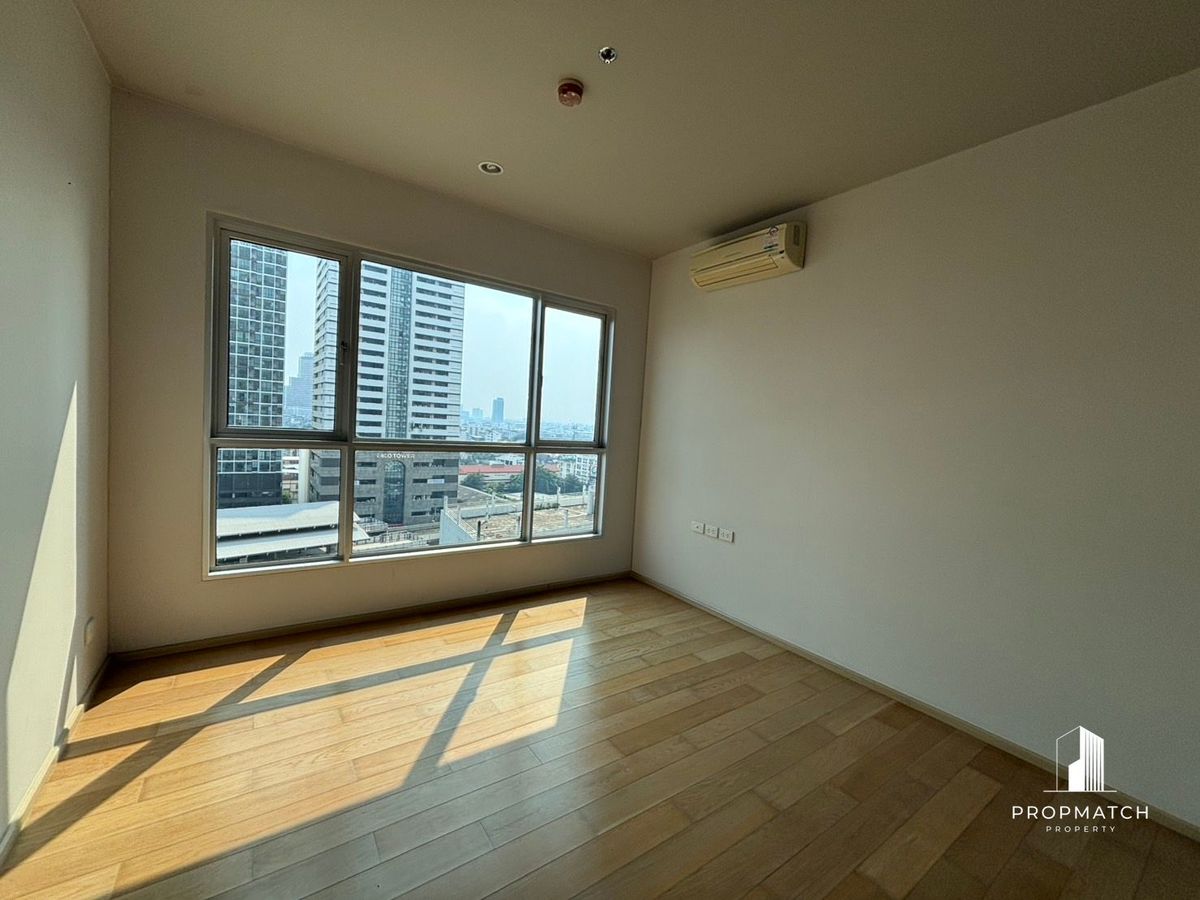 For SaleCondoWongwianyai, Charoennakor : ⚡️ Sell very cheap ⚡️ Hive Sathorn 40 SQM 1B1B, beautiful room, good view, BTS, Krung Thon Buri 35 meters 🔥3,550,000 B. 🔥 Interested in Pink Pink Pink 📞 0928895628 Line Plustor_SSS
