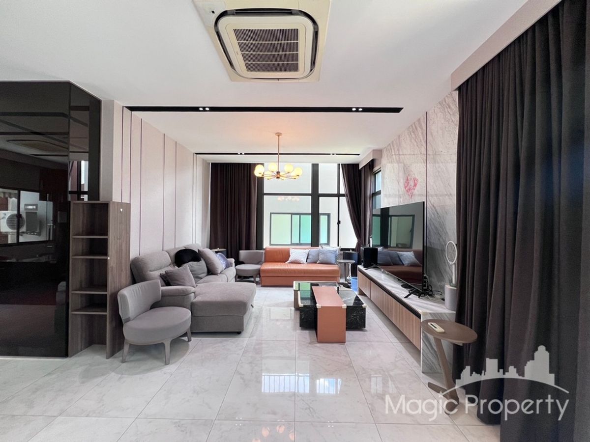 ให้เช่าบ้านพัฒนาการ ศรีนครินทร์ : ให้เช่าบ้านเดี่ยว 5 ห้องนอน ในโครงการแกรนด์ บางกอก บูเลอวาร์ด พระราม 9 - กรุงเทพกรีฑา แขวงทับช้าง เขตสะพานสูง กรุงเทพฯ