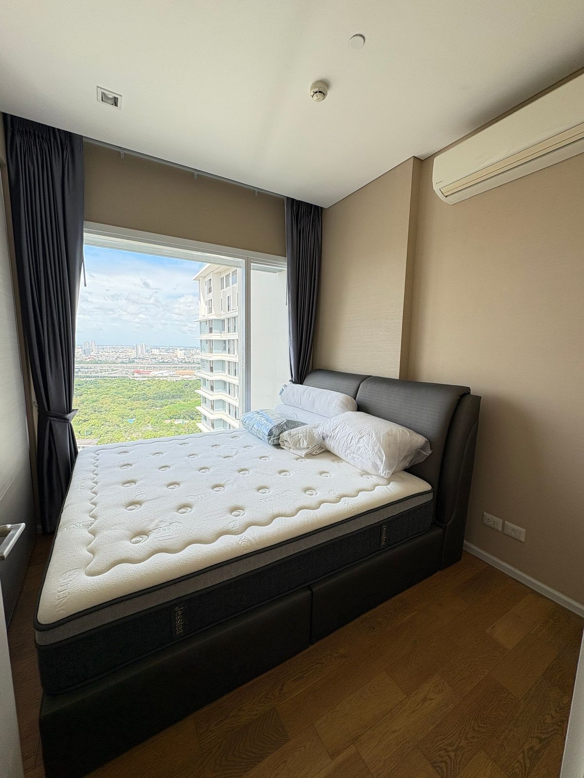 For RentCondoLadprao, Central Ladprao : For rent ✨ The Saint Residences ✨ Fully furnished and equipped, near BTS Ha Yaek Lat Phrao