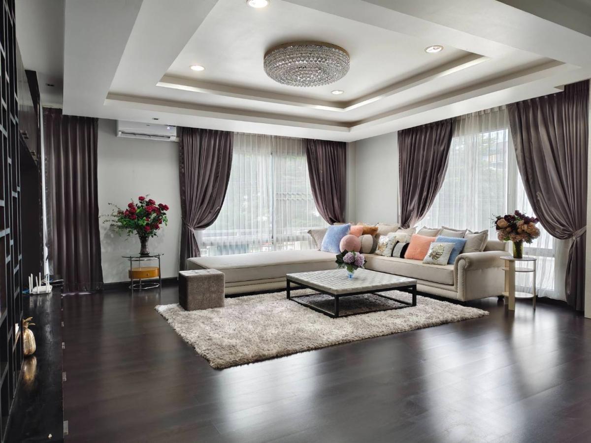 For RentHouseRatchadapisek, Huaikwang, Suttisan : 🔥For urgent rent+🔥 B Square Rama 9-Mengjai, central location, close to all amenities❗
