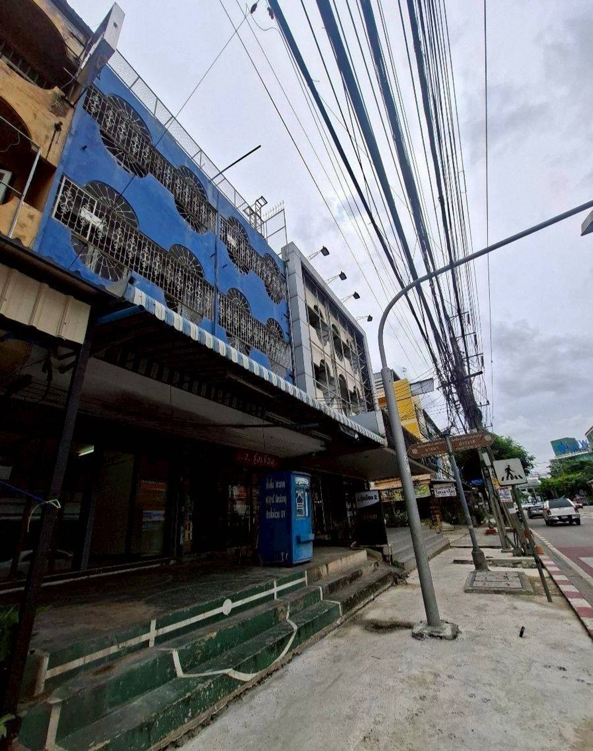 For RentShop HouseLadkrabang, Suwannaphum Airport : Rent 2 booths on the Chalermprakiet Road. Near Seacon Square Srinakarin (N.1858)