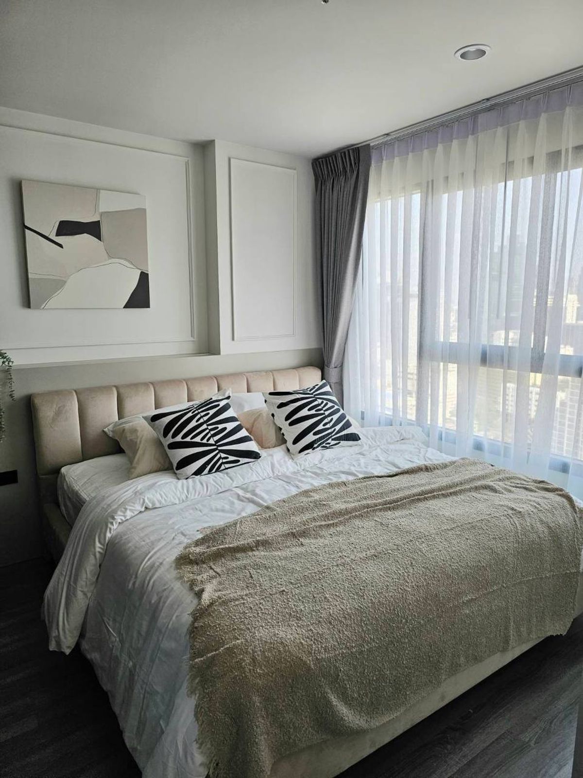 For RentCondoSiam Paragon ,Chulalongkorn,Samyan : Ideo Chula Samyan【𝐑𝐄𝐍𝐓】🔥Bright, clean tones add a sense of openness to your room.🔥  Contact Line ID: @hacondo
