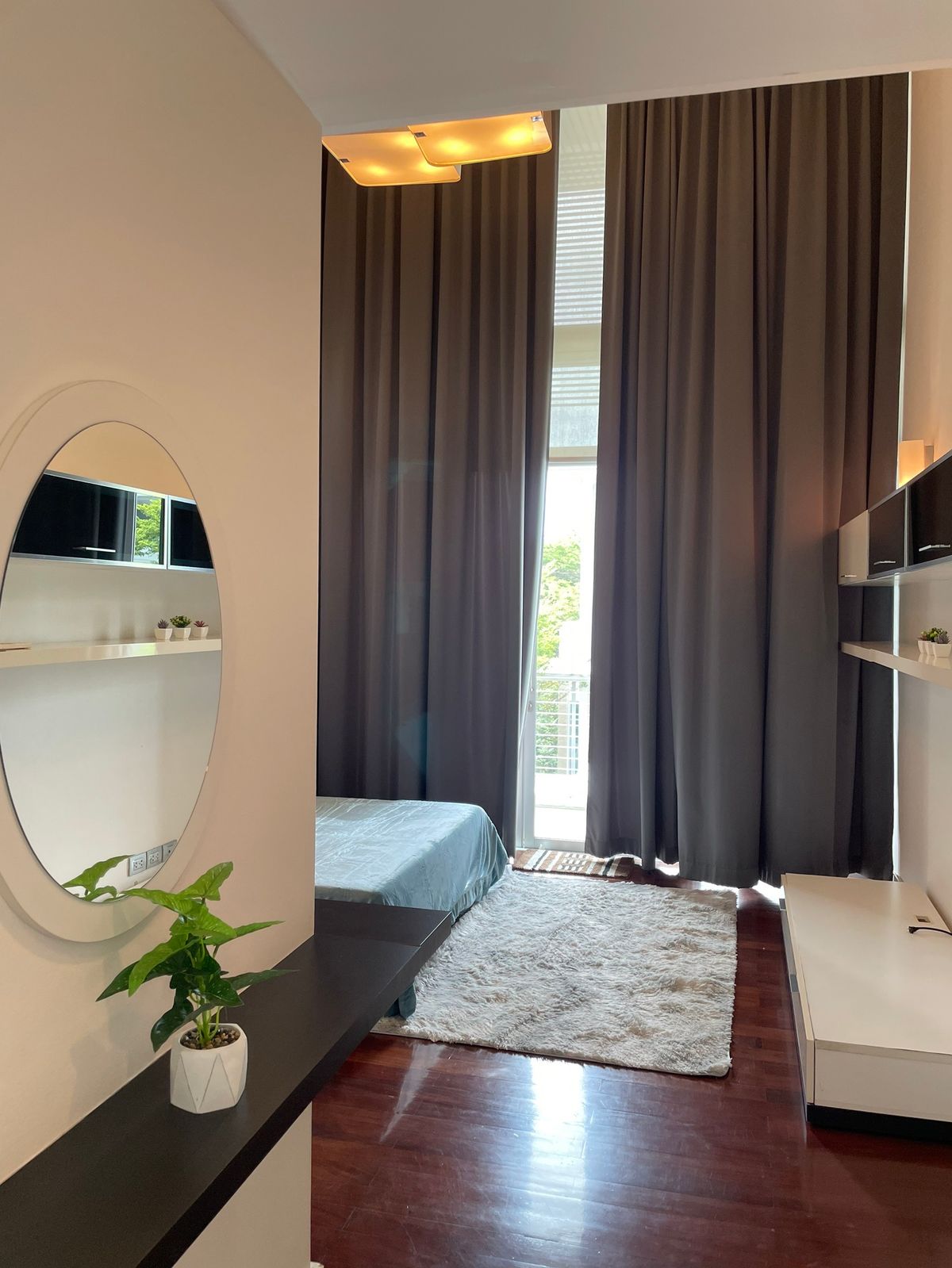 ขายทาวน์โฮมลาดพร้าว เซ็นทรัลลาดพร้าว : 🏡✨ ขายทาวน์โฮม 3 ชั้นหรู หลังมุมติดสวน @ The Landmark Residence ลาดพร้าว ตกแต่งพรีเมียม พร้อมเฟอร์ครบ หิ้วกระเป๋าเข้าอยู่ได้เลย เพียง 23.5 ล้าน