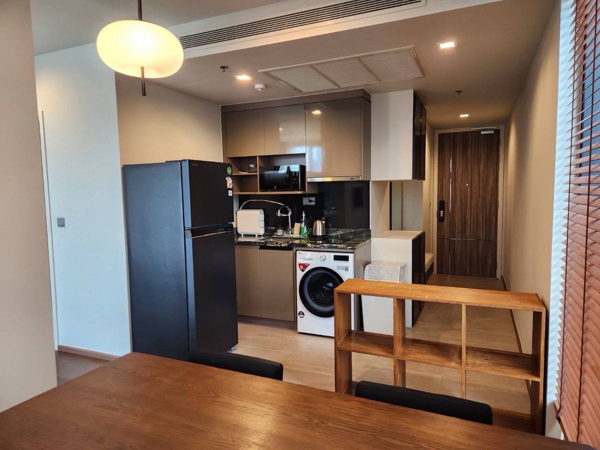 ให้เช่าคอนโดสุขุมวิท อโศก ทองหล่อ : ปล่อยเช่าราคาดี Ideo Q 36 1 Bedroom plus 48 sqm.  เฟอร์ครบ ชั้นสูงพร้อมเครื่องใช้ไฟฟ้า
