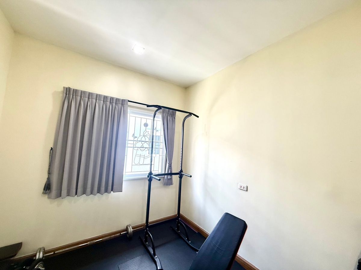 ขายทาวน์โฮมลาดกระบัง สุวรรณภูมิ : ขายทาวน์โฮม 2 ชั้น 4นอน 3 น้ำ 2 ที่จอดรถ พร้อมอยู่ ใกล้เมกะบางนา ไปสนามบินสุวรรณภูมิง่าย เข้าเมืองสะดวก