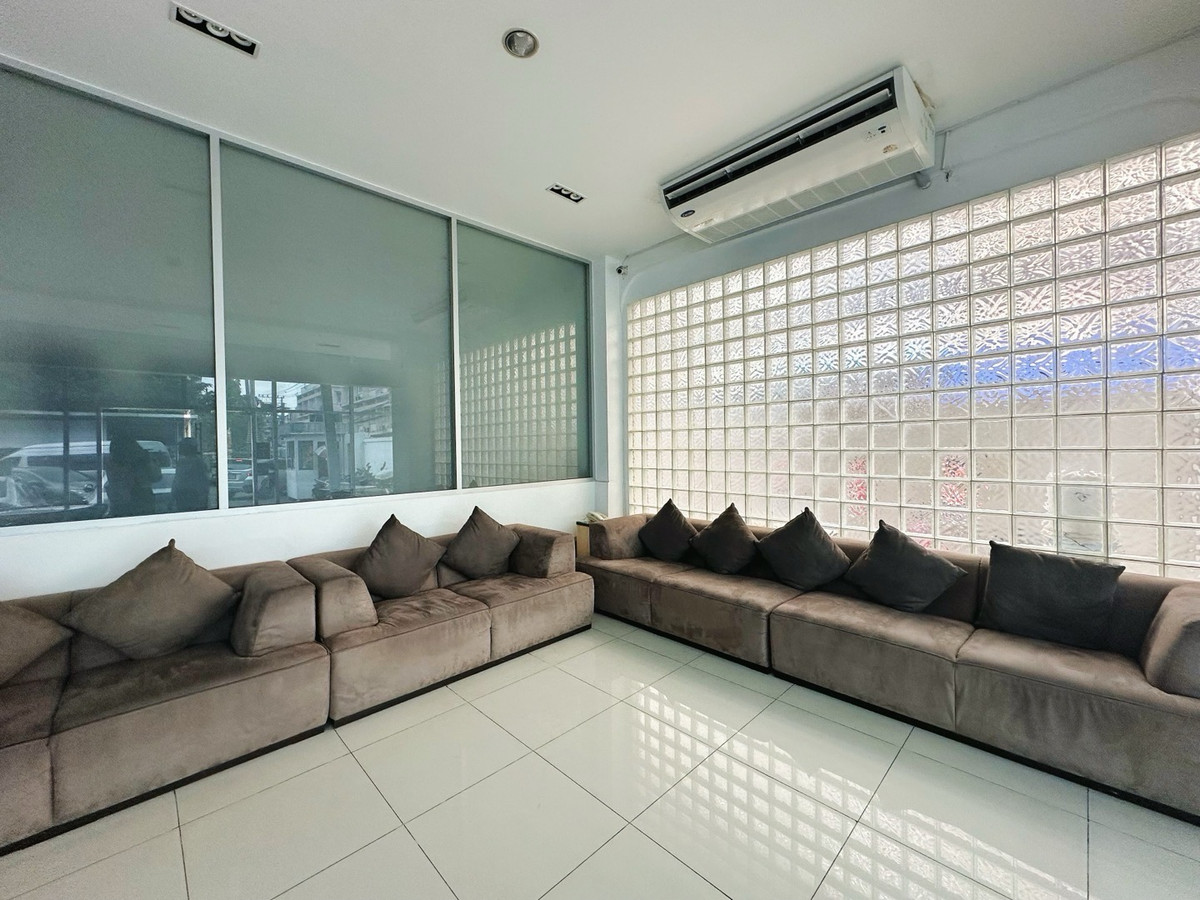 ให้เช่าสำนักงานสาทร นราธิวาส : ออฟฟิศให้เช่า ถนนเจริญกรุง บางคอแหลม พระราม 3 ใกล้ terminal Asia tique เดินทางสะดวก