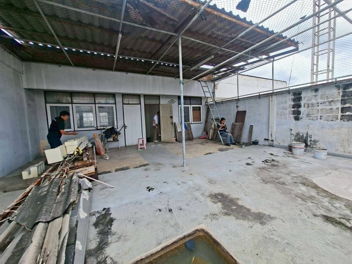 For RentShop HouseLadkrabang, Suwannaphum Airport : Rent 2 booths on the Chalermprakiet Road. Near Seacon Square Srinakarin (N.1858)