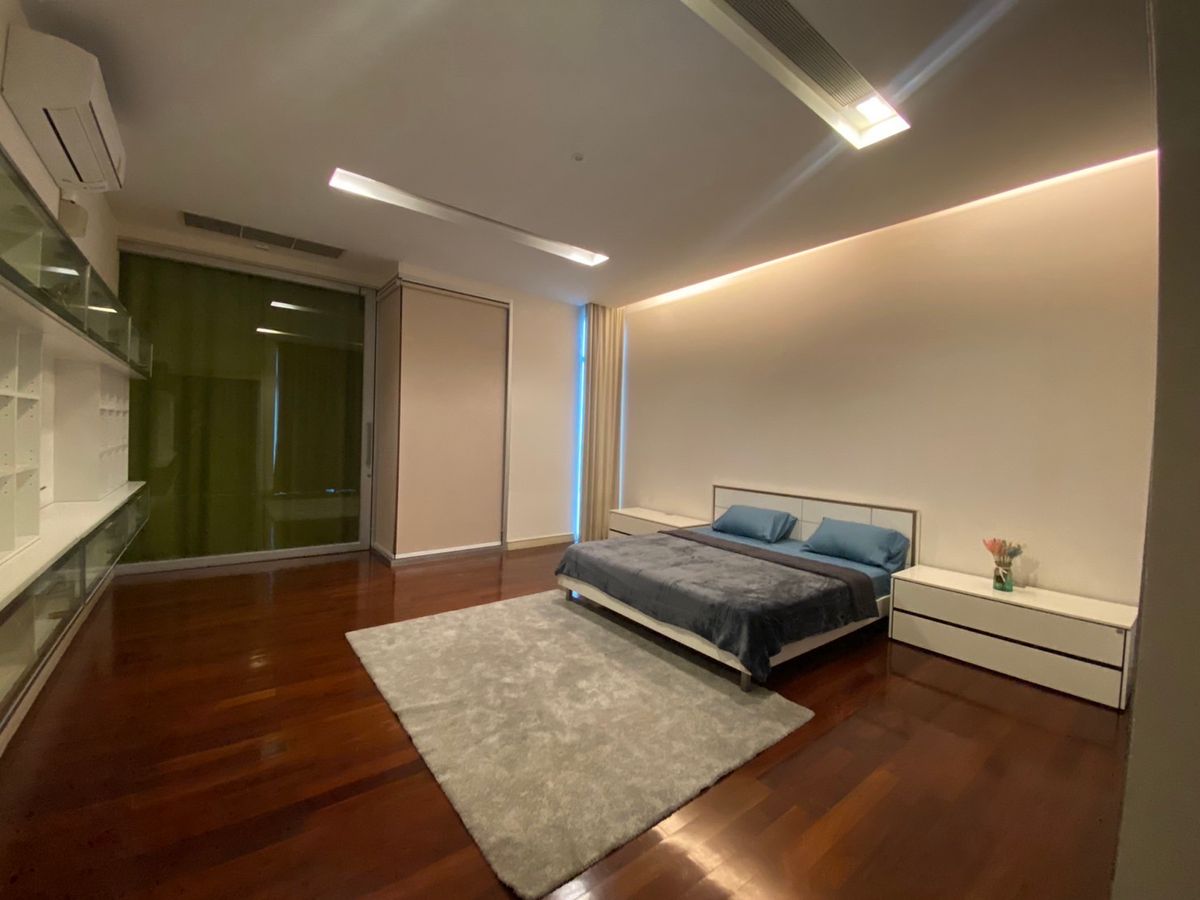 ขายทาวน์โฮมลาดพร้าว เซ็นทรัลลาดพร้าว : 🏡✨ ขายทาวน์โฮม 3 ชั้นหรู หลังมุมติดสวน @ The Landmark Residence ลาดพร้าว ตกแต่งพรีเมียม พร้อมเฟอร์ครบ หิ้วกระเป๋าเข้าอยู่ได้เลย เพียง 23.5 ล้าน