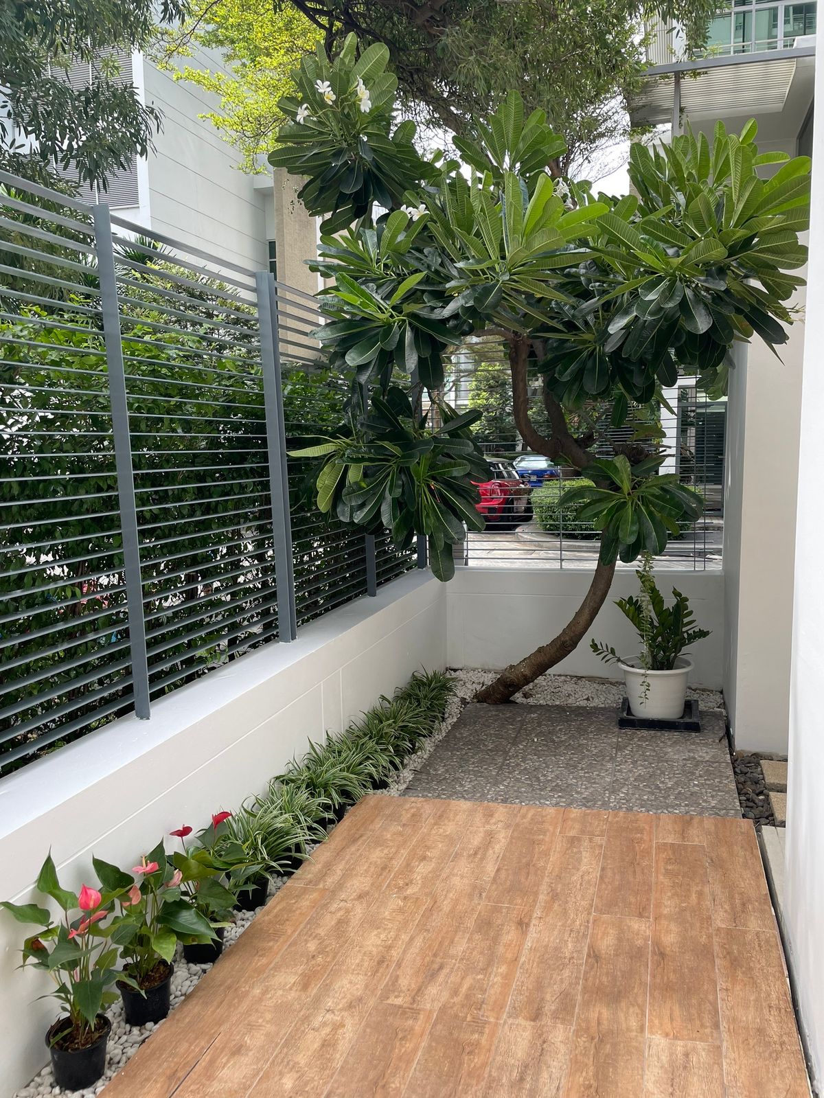 ขายทาวน์โฮมลาดพร้าว เซ็นทรัลลาดพร้าว : 🏡✨ ขายทาวน์โฮม 3 ชั้นหรู หลังมุมติดสวน @ The Landmark Residence ลาดพร้าว ตกแต่งพรีเมียม พร้อมเฟอร์ครบ หิ้วกระเป๋าเข้าอยู่ได้เลย เพียง 23.5 ล้าน