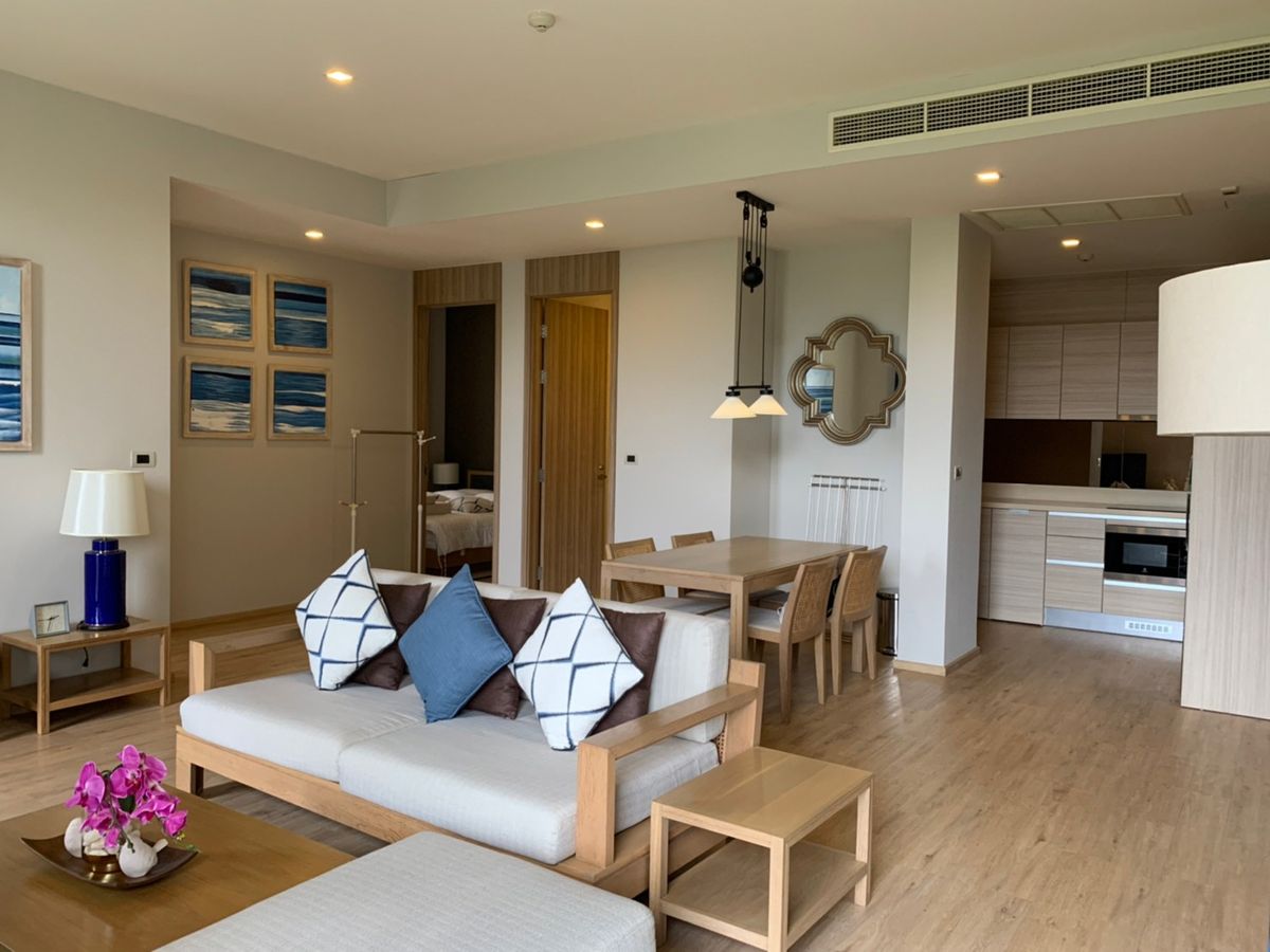 For RentCondoPhuket : Beachfront Condo Phuket! 2 -bedroom luxury condo, ready to enter the Wood Khao Beach, the same view as the 5 -star hotel