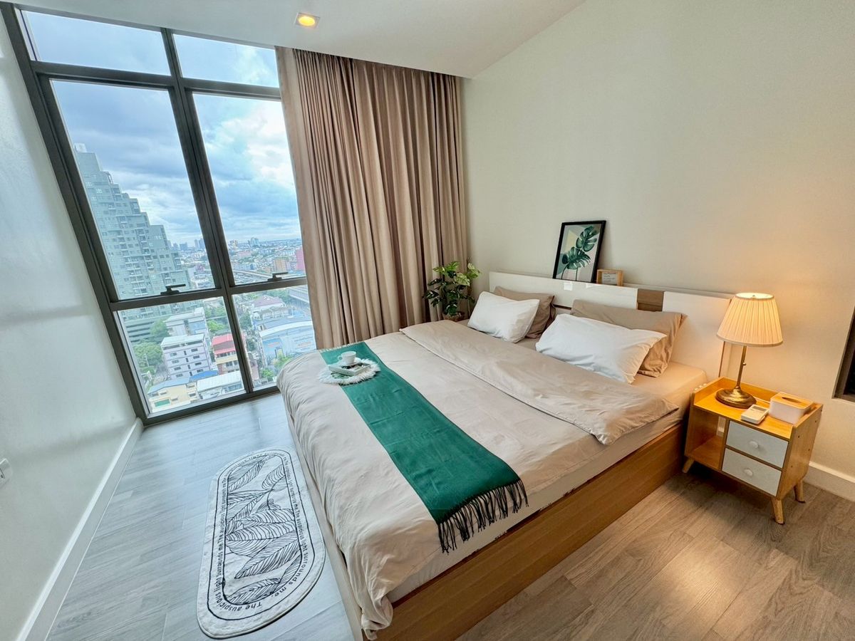 For SaleCondoWongwianyai, Charoennakor : Condo for sale, The Room BTS, Wongwian Yai, size 43.65 square meters, 17th floor (1 bedroom, 1 bathroom), Bang Lam Phu Lang Subdistrict, Khlong San District, Bangkok